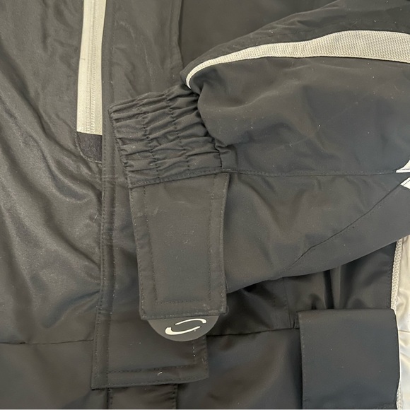 Obermeyer Womens Black/White Full Body Waterproof Ski Suit- Size 10 (Read) - Picture 6 of 13